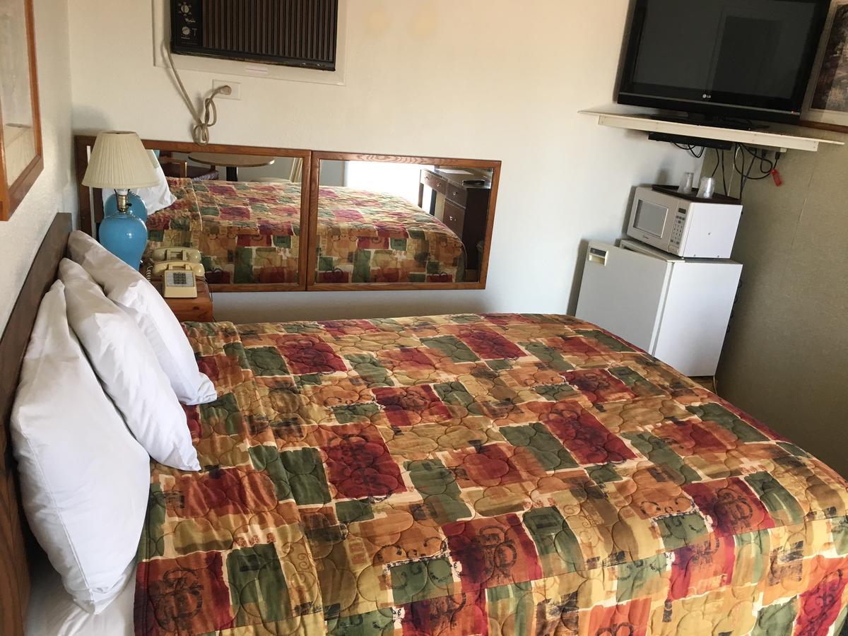 Skyliner Motel Stroud Esterno foto