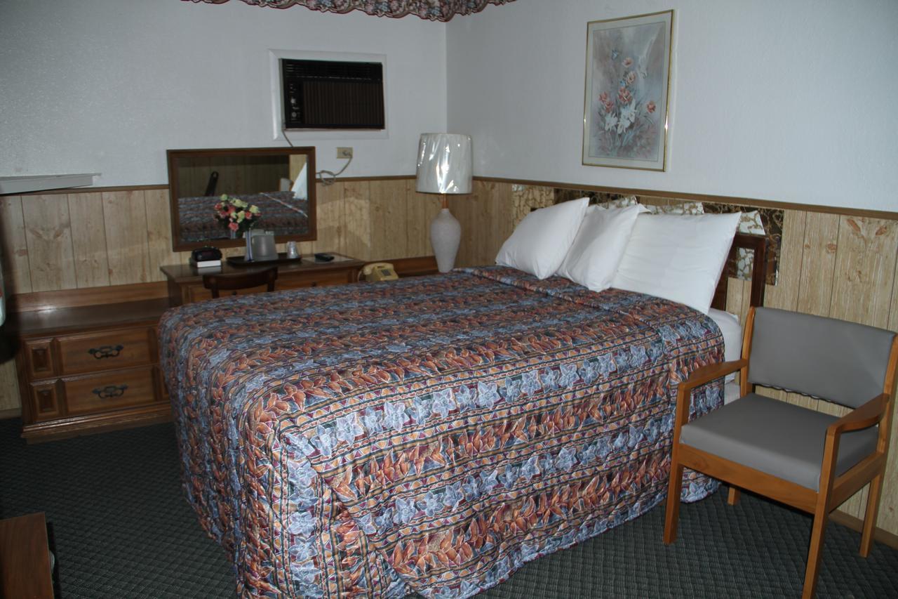 Skyliner Motel Stroud Esterno foto
