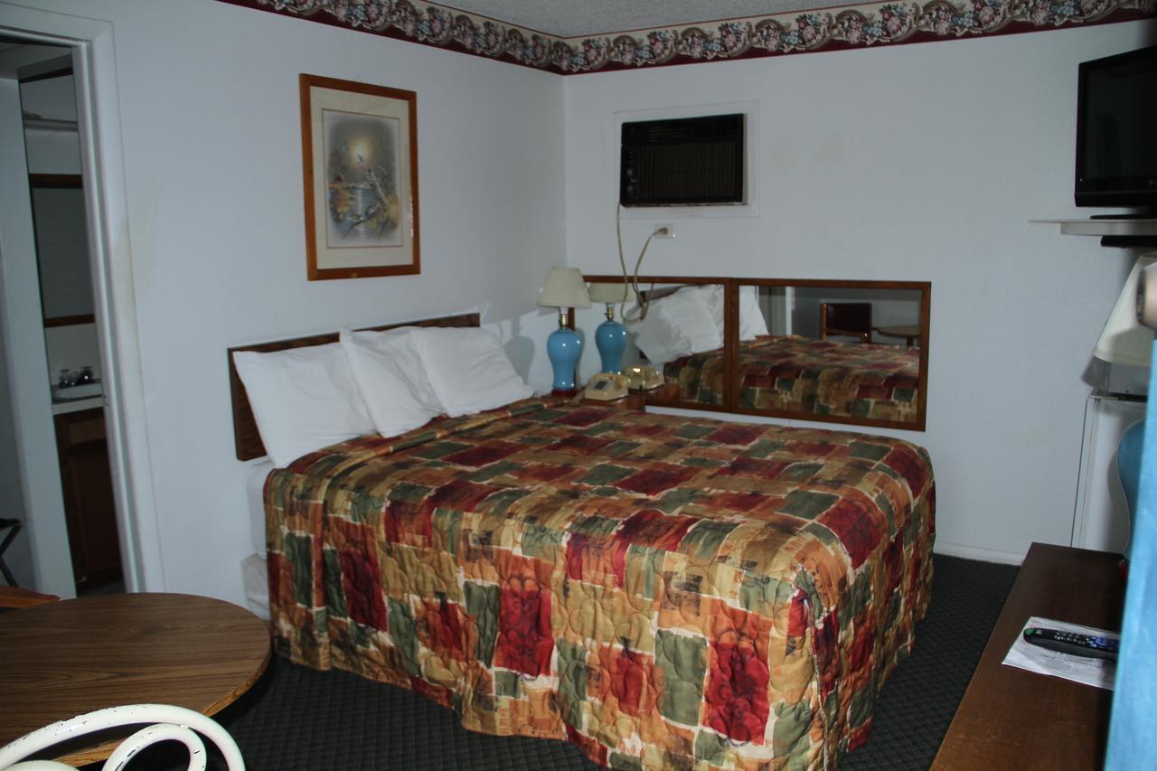 Skyliner Motel Stroud Esterno foto