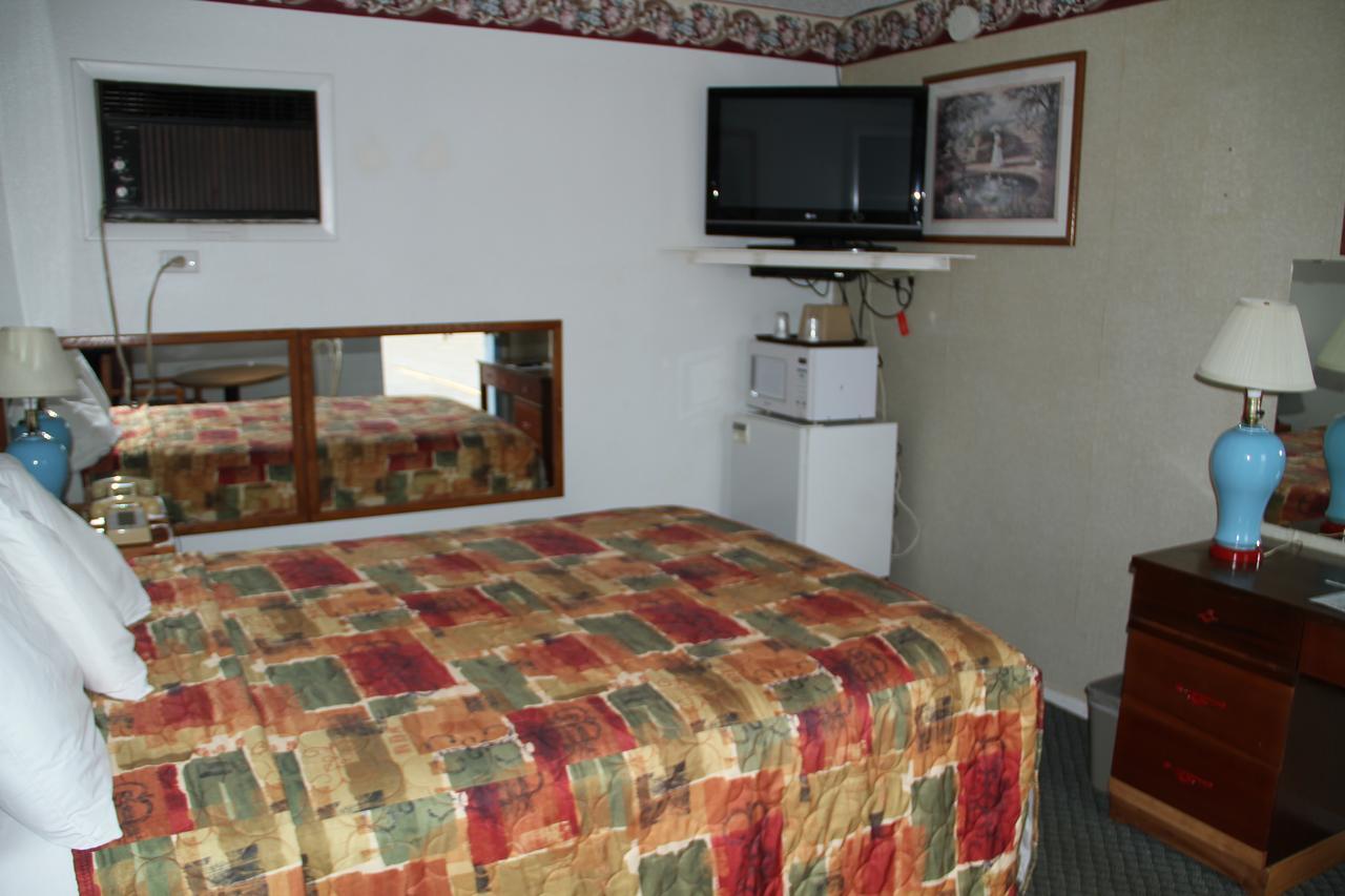 Skyliner Motel Stroud Esterno foto