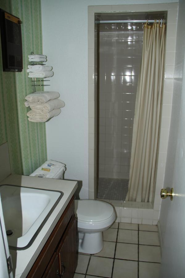 Skyliner Motel Stroud Esterno foto