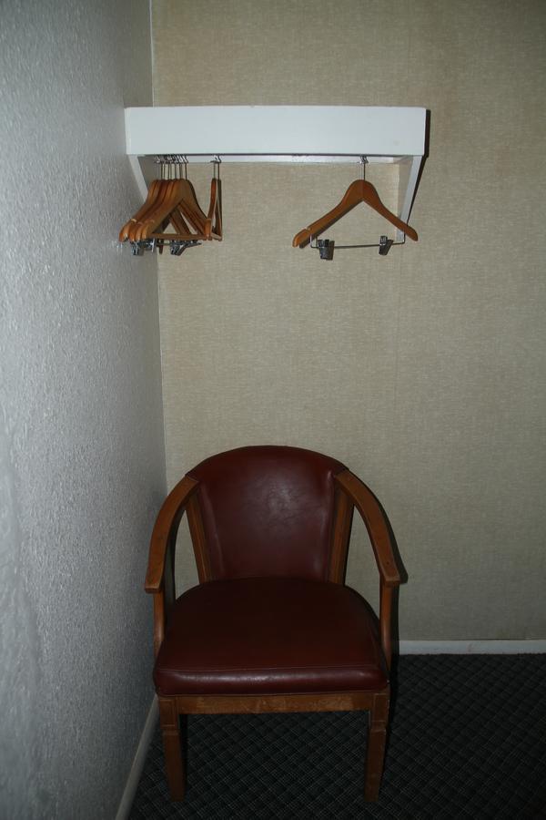 Skyliner Motel Stroud Esterno foto