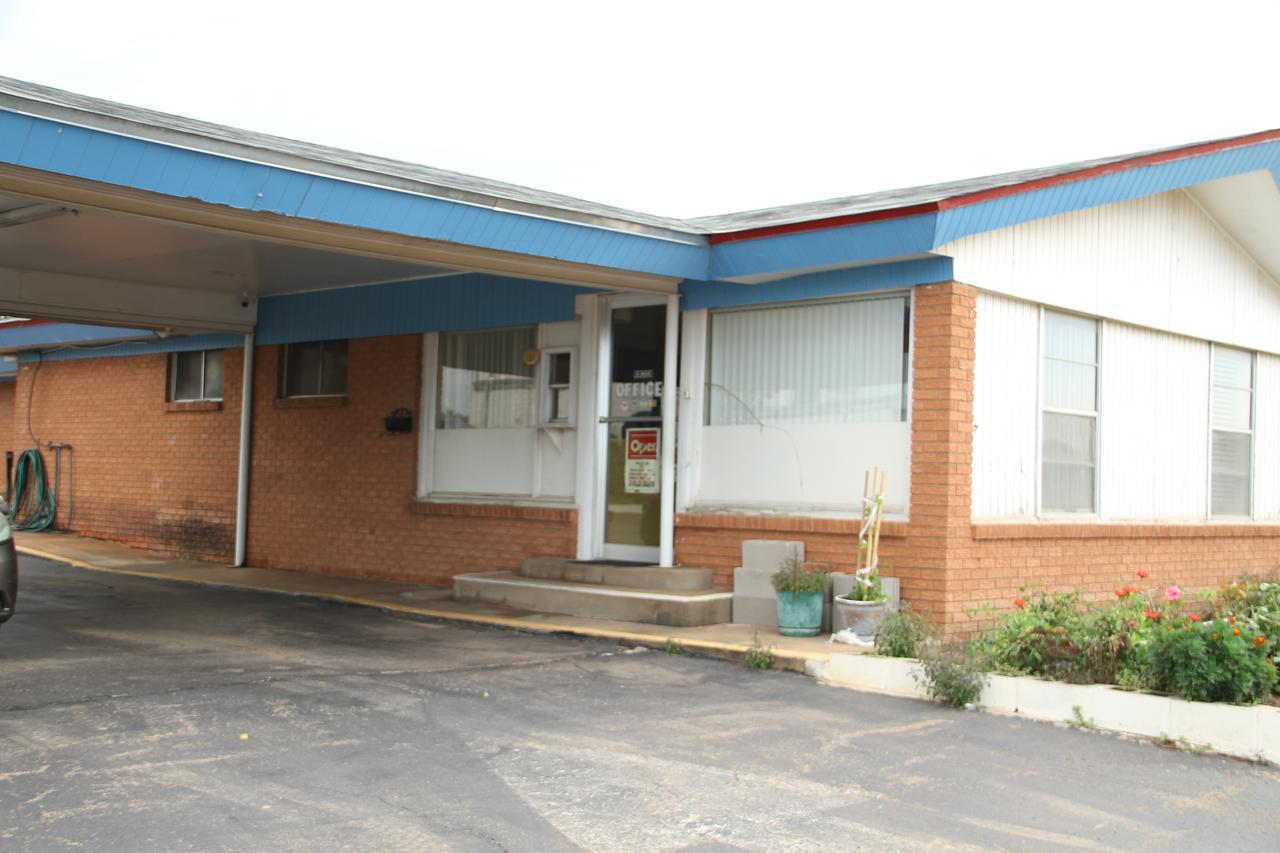 Skyliner Motel Stroud Esterno foto