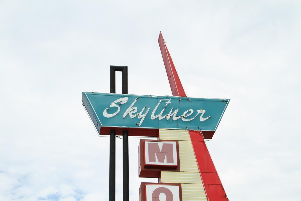 Skyliner Motel Stroud Esterno foto